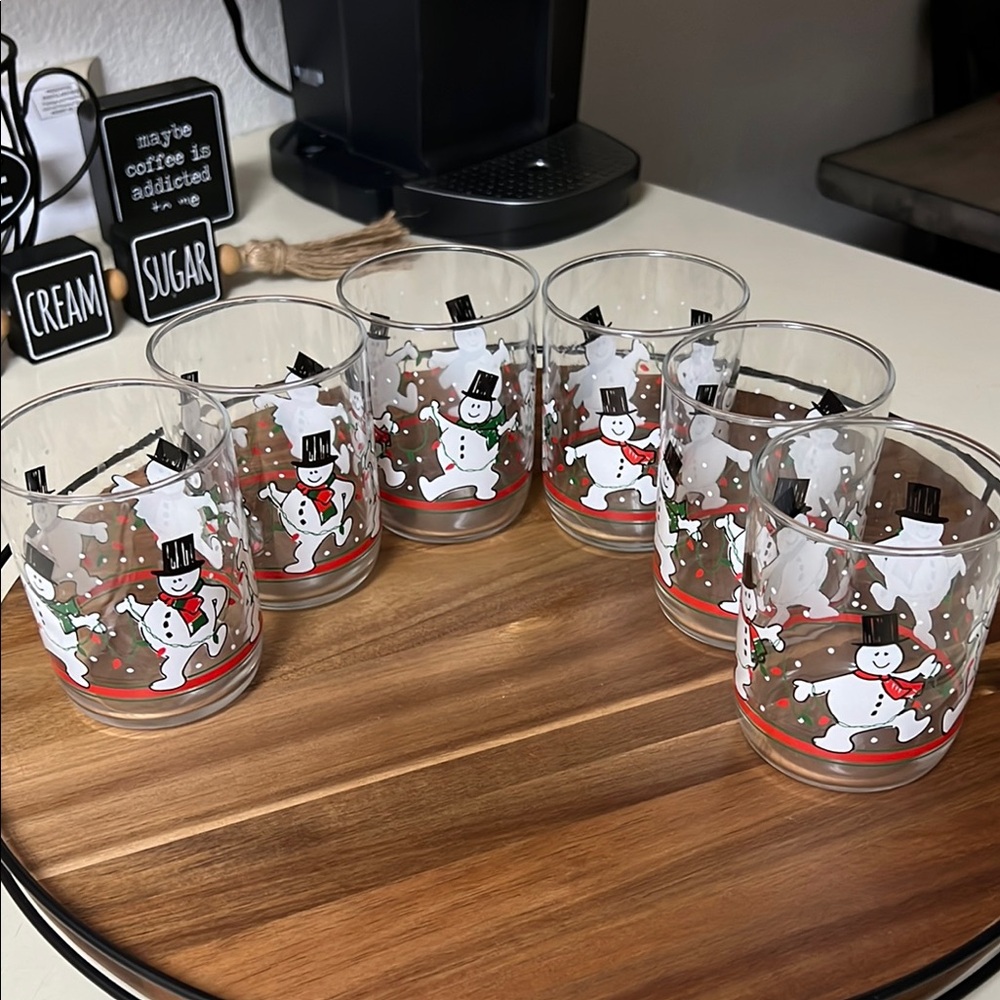 Festive Snowman Glass Tumblers Set